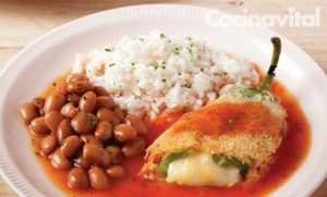 chiles_cuaresmenos_rellenos_de_queso-620x374